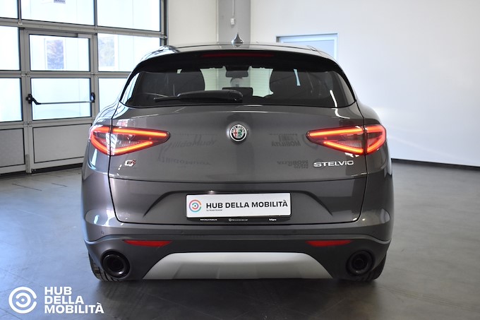 ALFA ROMEO Stelvio 2.2 Turbodiesel 210 CV AT8 Q4 Super